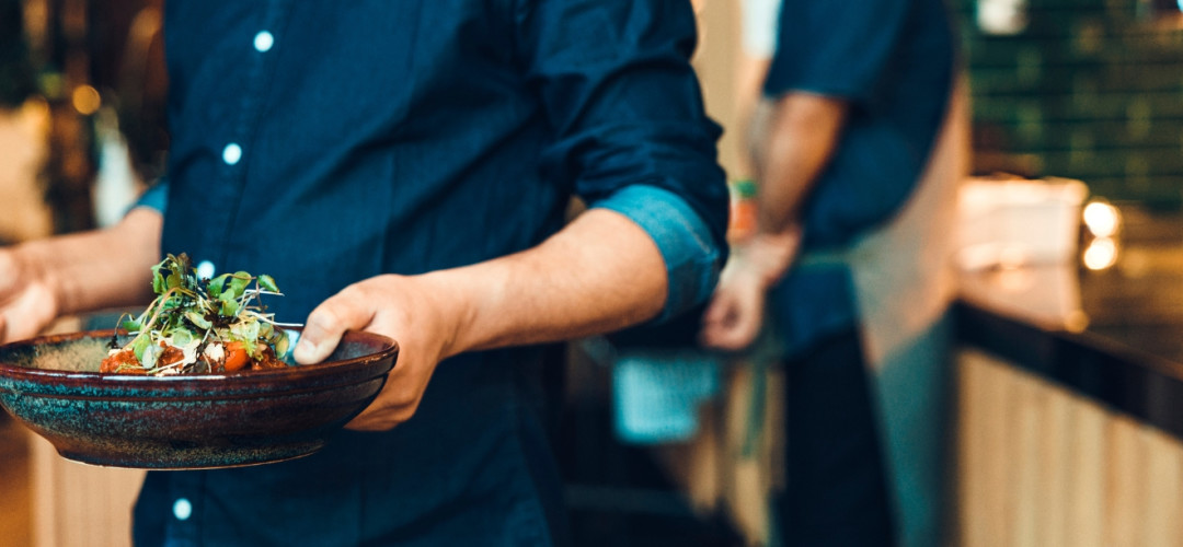 Debatt: S&auml;tt s&auml;nkt matmoms p&aring; menyn f&ouml;r restaurangerna