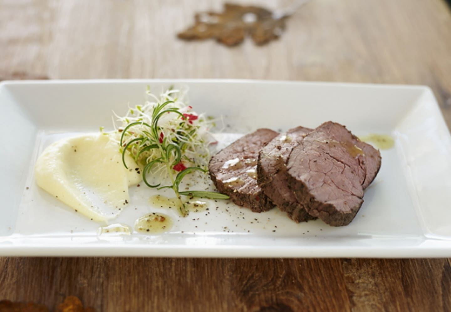 Älginnanlår med palsternackspuré