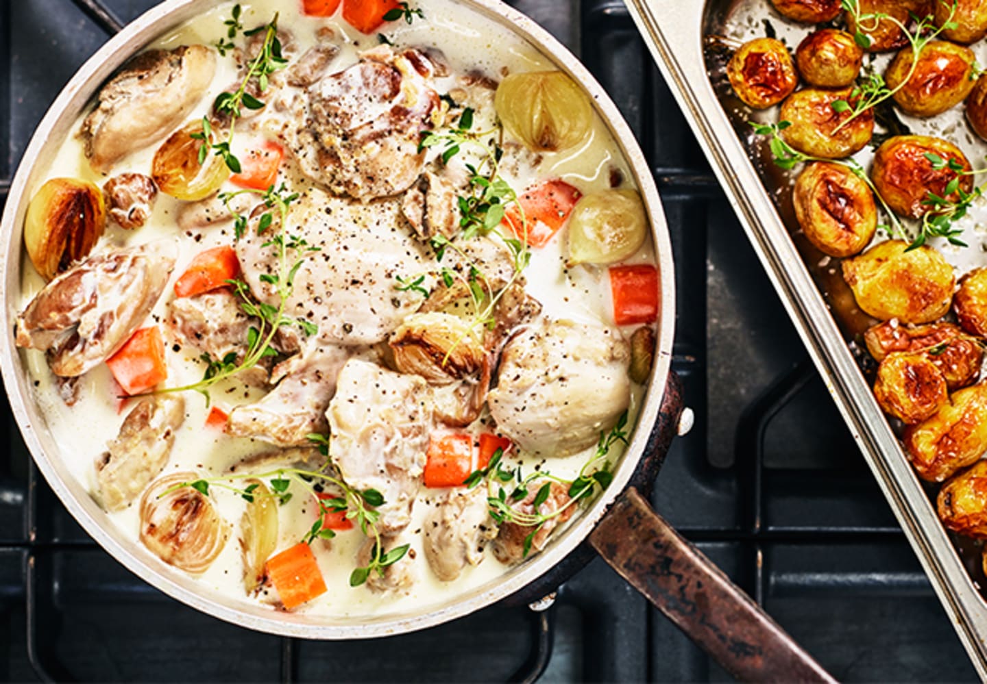 Coq au vin blanc med steklök och morot