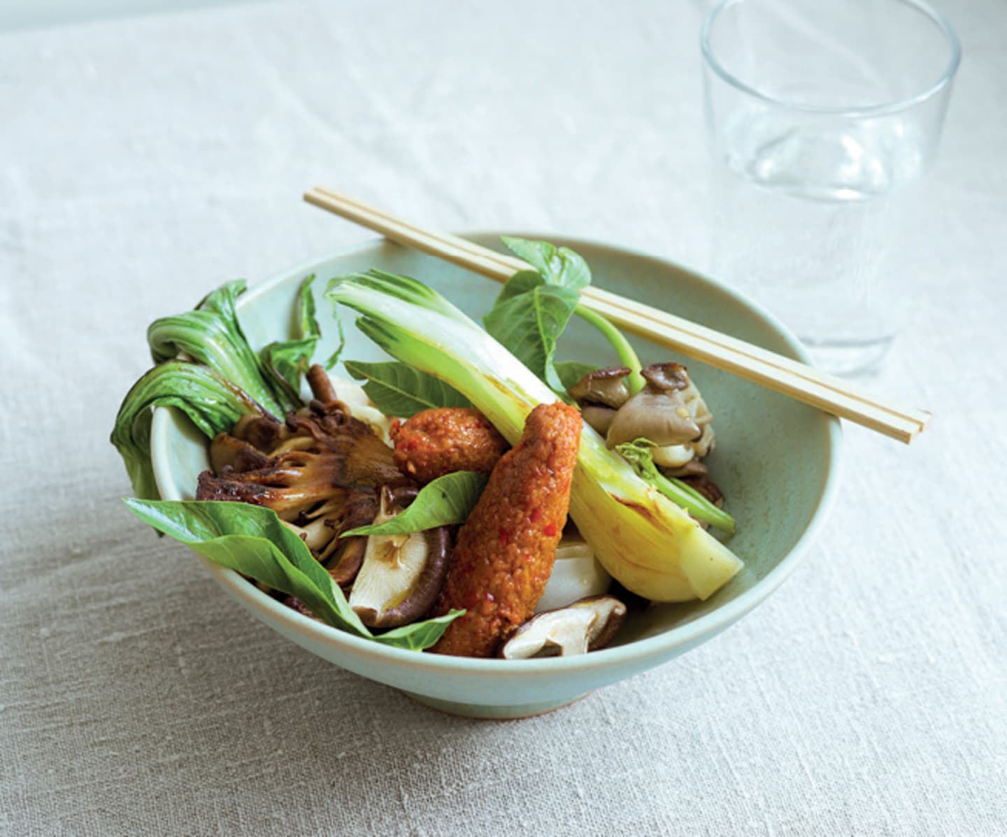 Sallad med svamp och Formbar Vegofärs Ärta