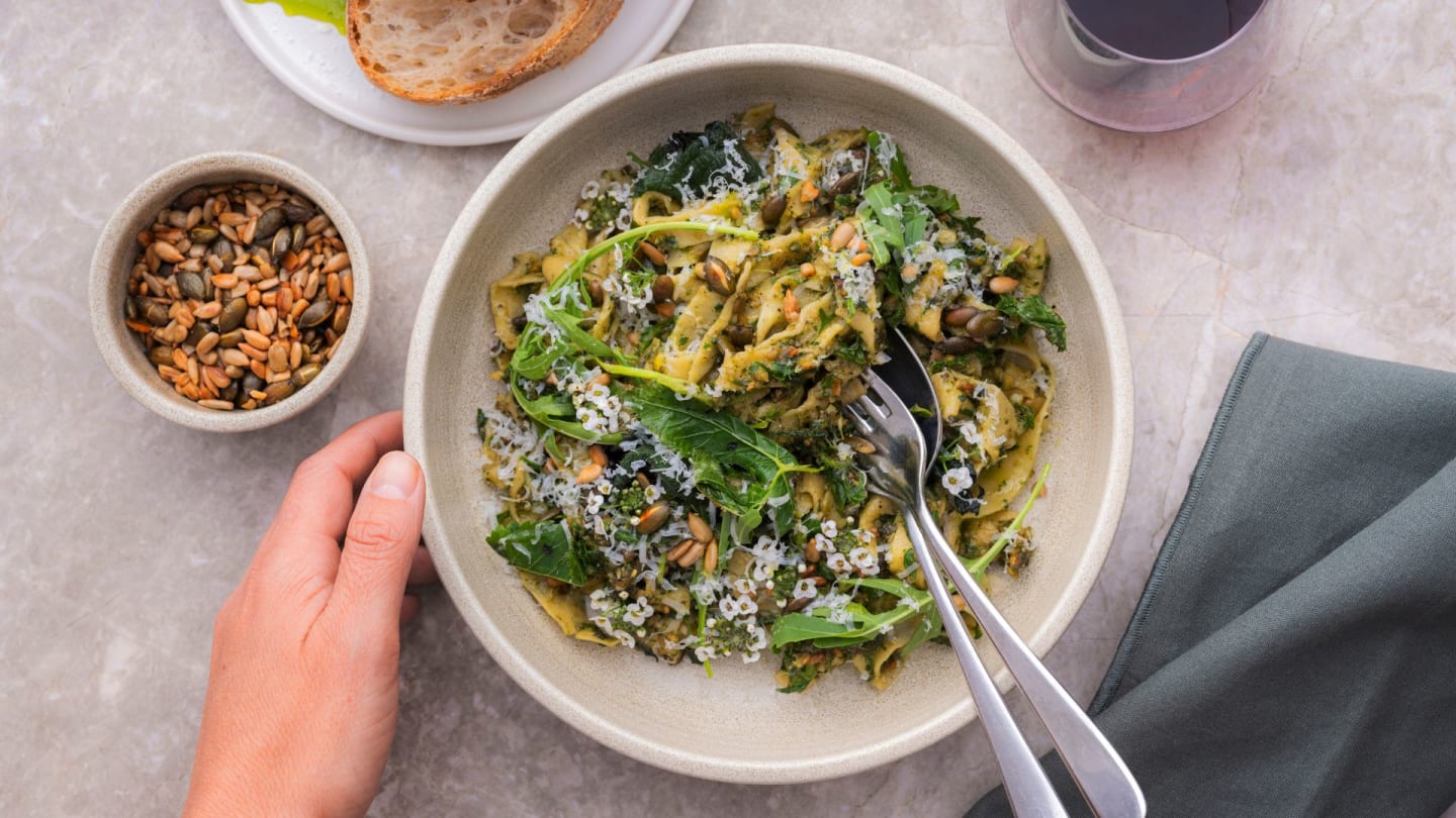 Tagliatelle med grillad svensk pesto