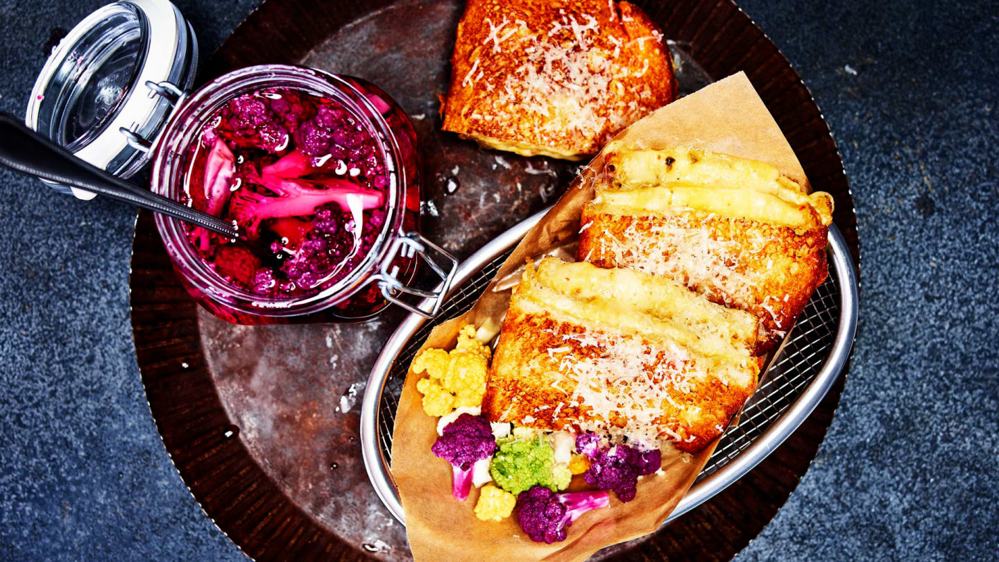 Trippel grilled cheese