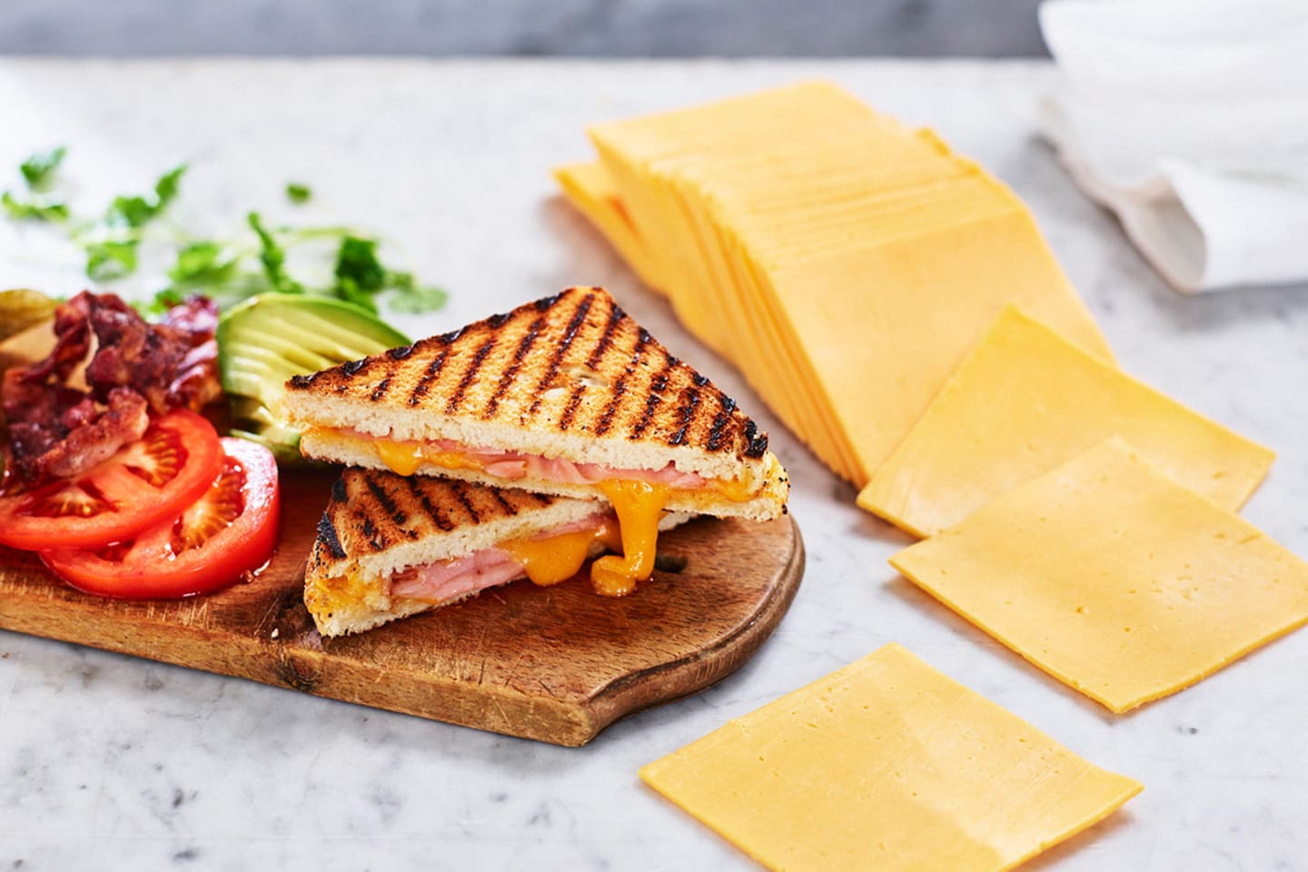 ARLA PRO® CHEDDAR, SKIVAD