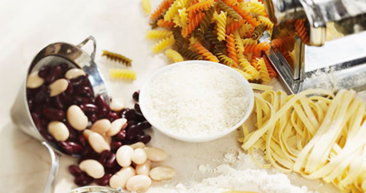 Mjöl, gryn, pasta, smaksättare, olivoljor och kryddor. Hos oss hittar du allt för det välsorterade restaurangköket.