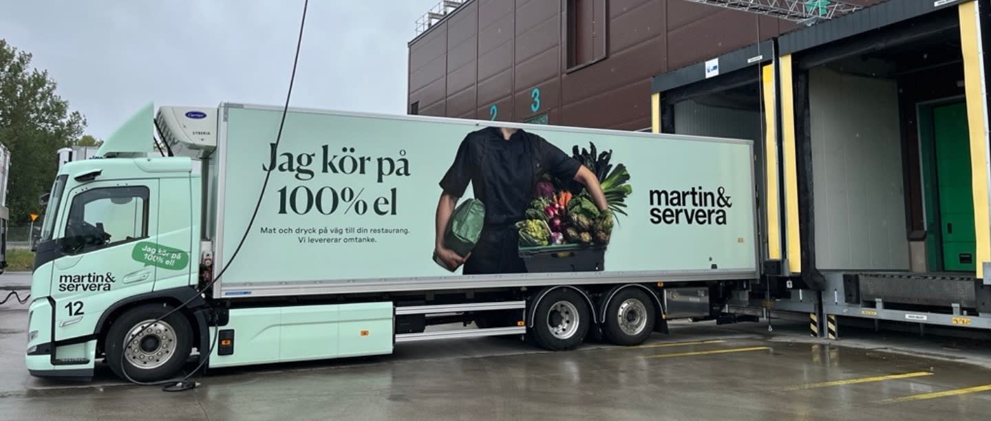 Martin & Servera inviger ny laddningsanläggning för tunga transporter i Norrköping