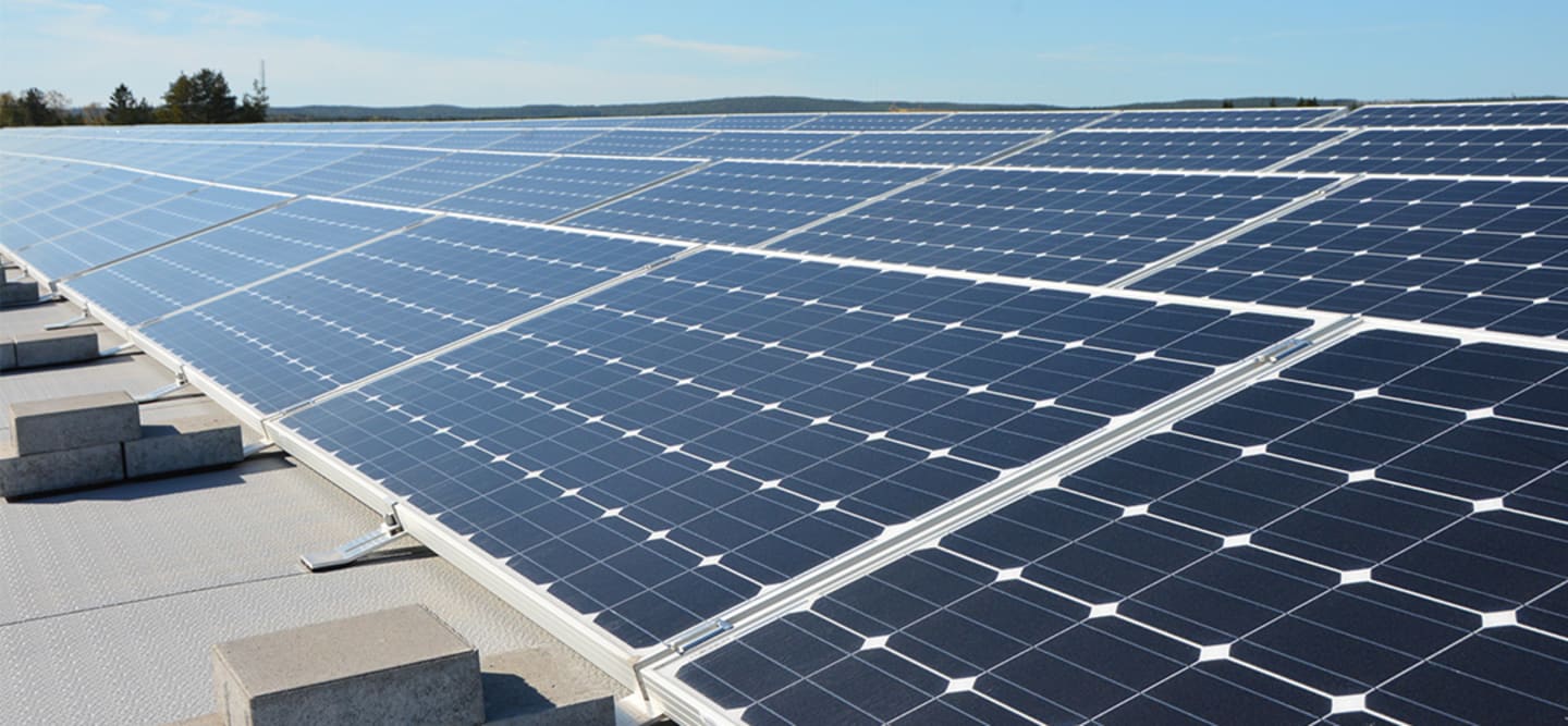 Martin & Servera i Enköping satsar på solenergi