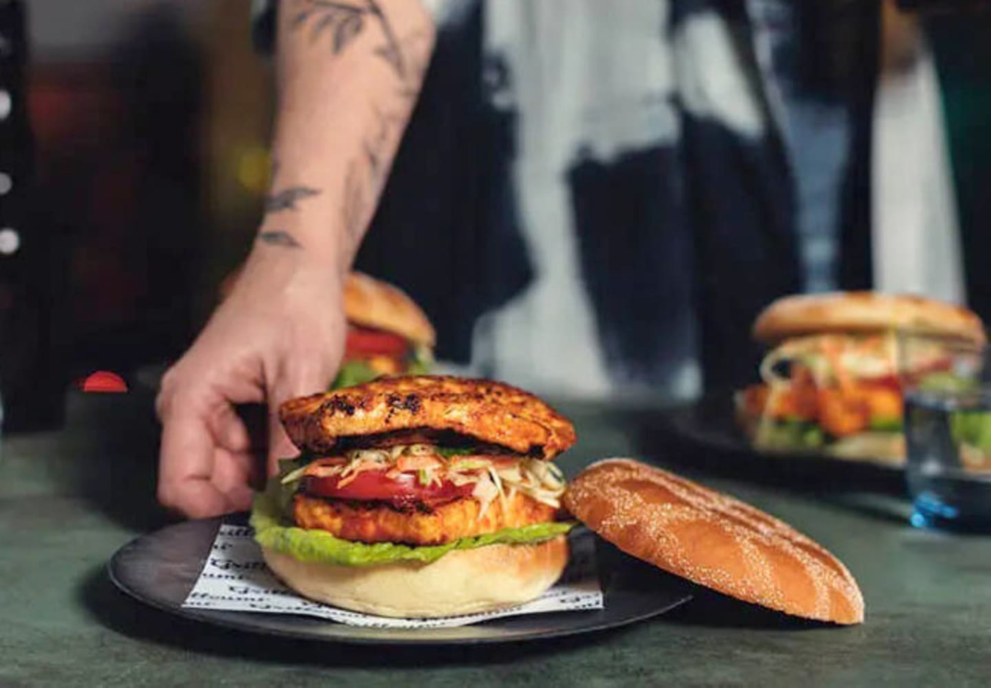 Chilimarinerade grilloumiburgare