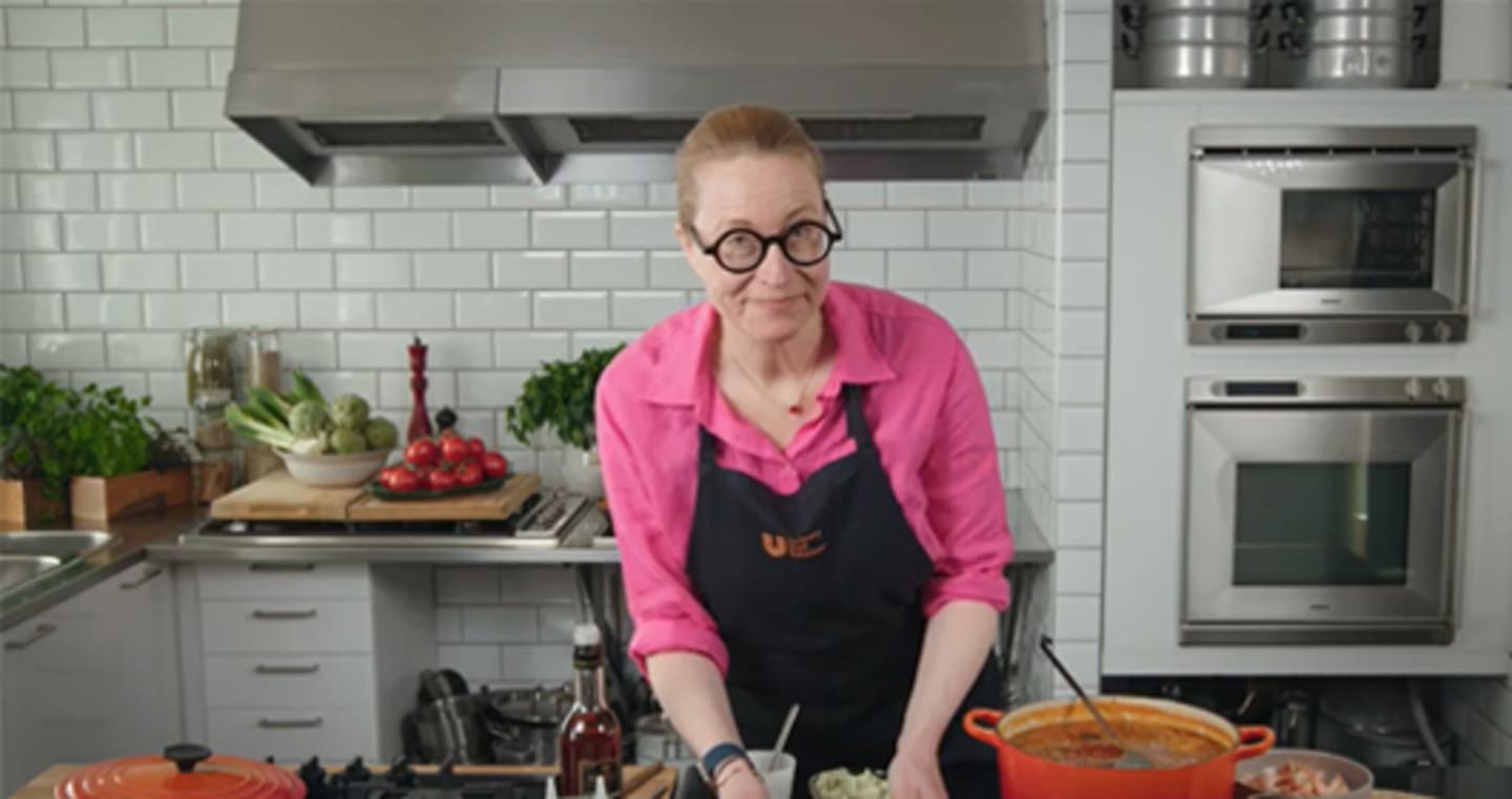 Videominiatyr: Se Martina tillaga rätten