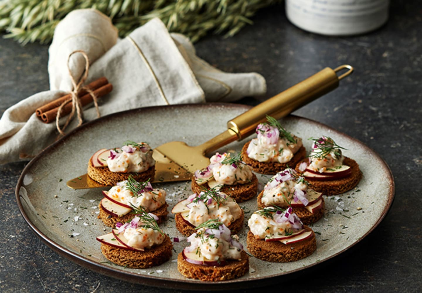 Kavringsnittar med Tofuröra Skagen
