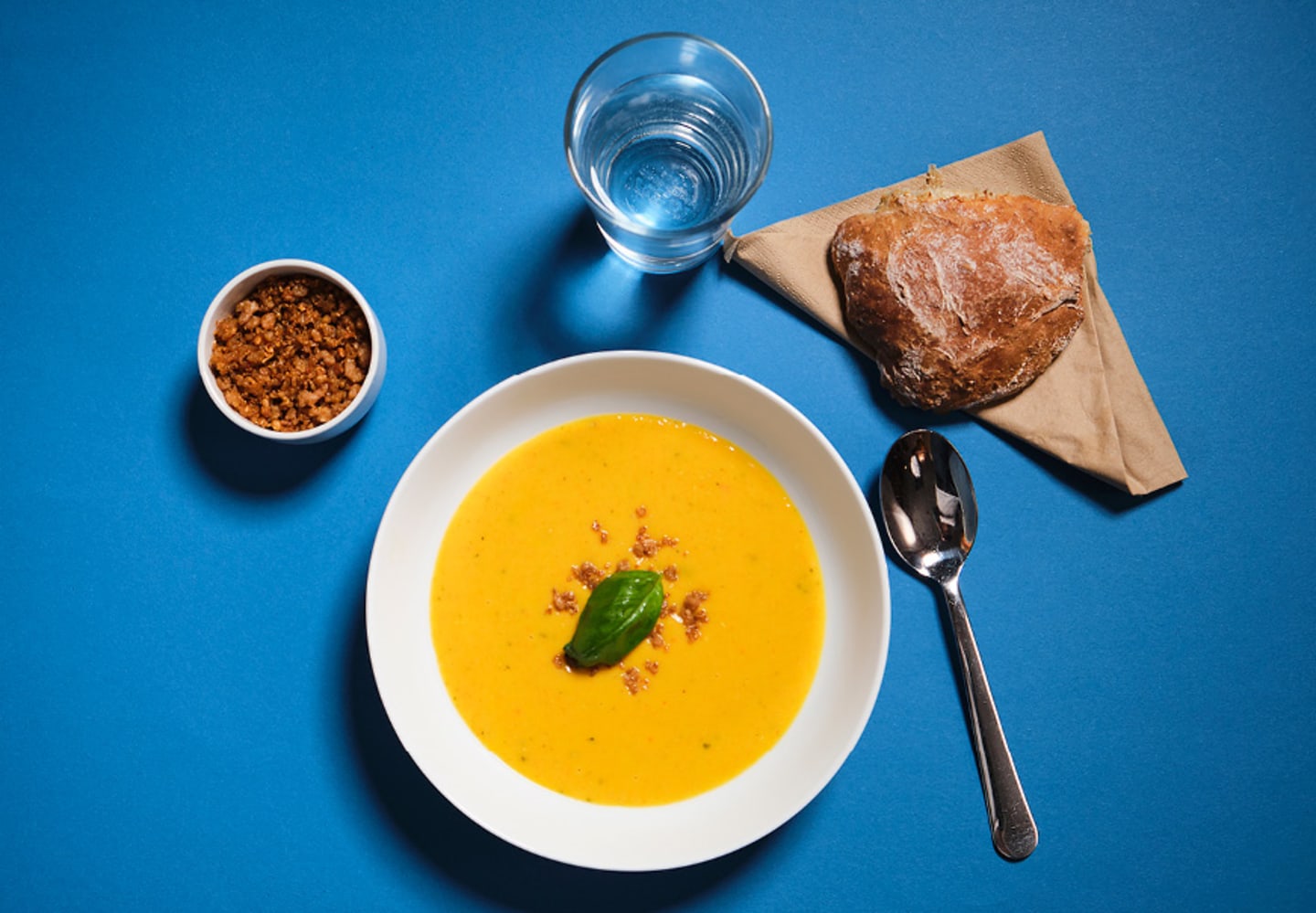 Sunny Soup med krispig topping