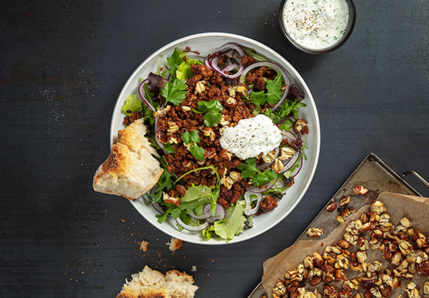 GoGreen sallad med krispig färs och rostade bönor