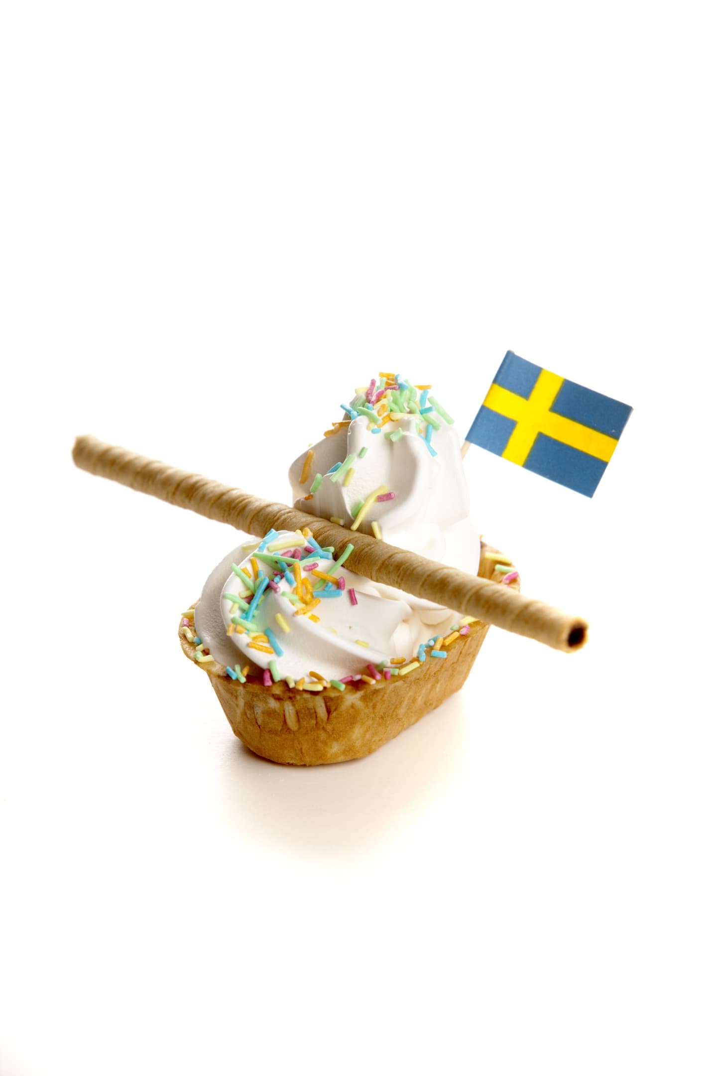 Flagga Sverige 70mm 144st - Bild 1 av 2