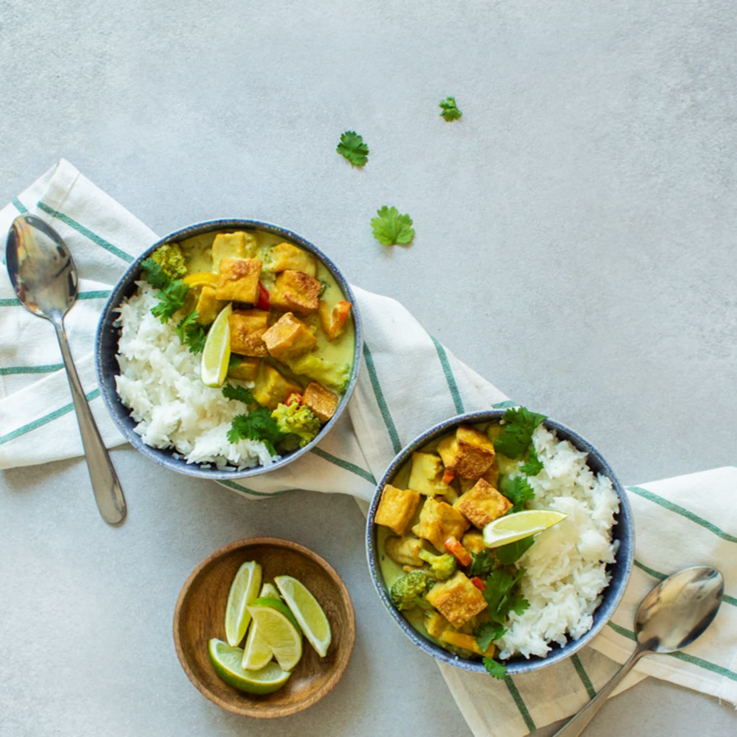 Tofu Friterad Tärnad 400g - Bild 1 av 3