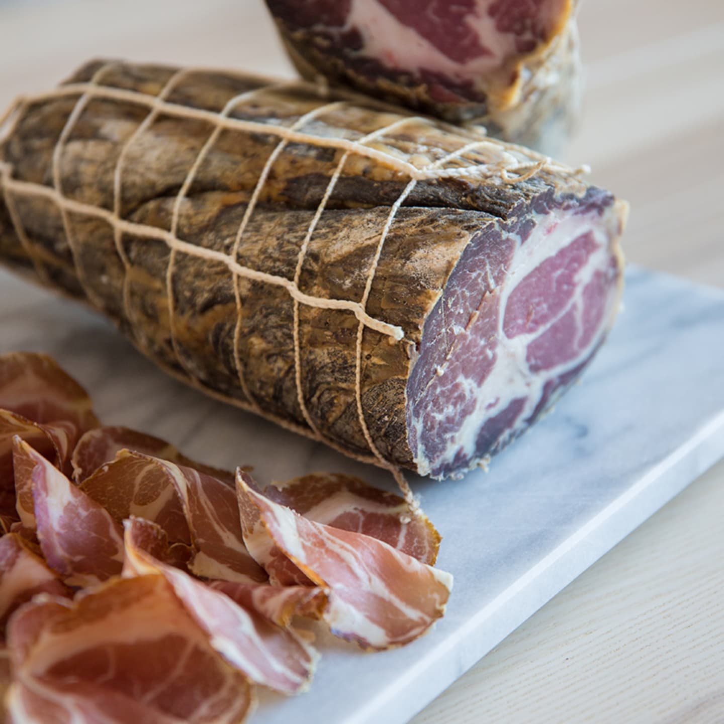Lufttorkad fläskkarre 1kg - Bild 1 av 2