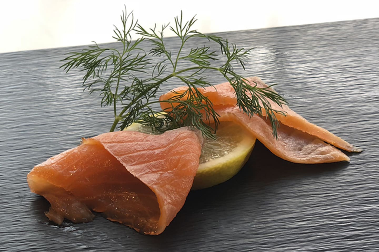 Lax kallrökt bufféskivad 1,1-1,5kg - Bild 1 av 3