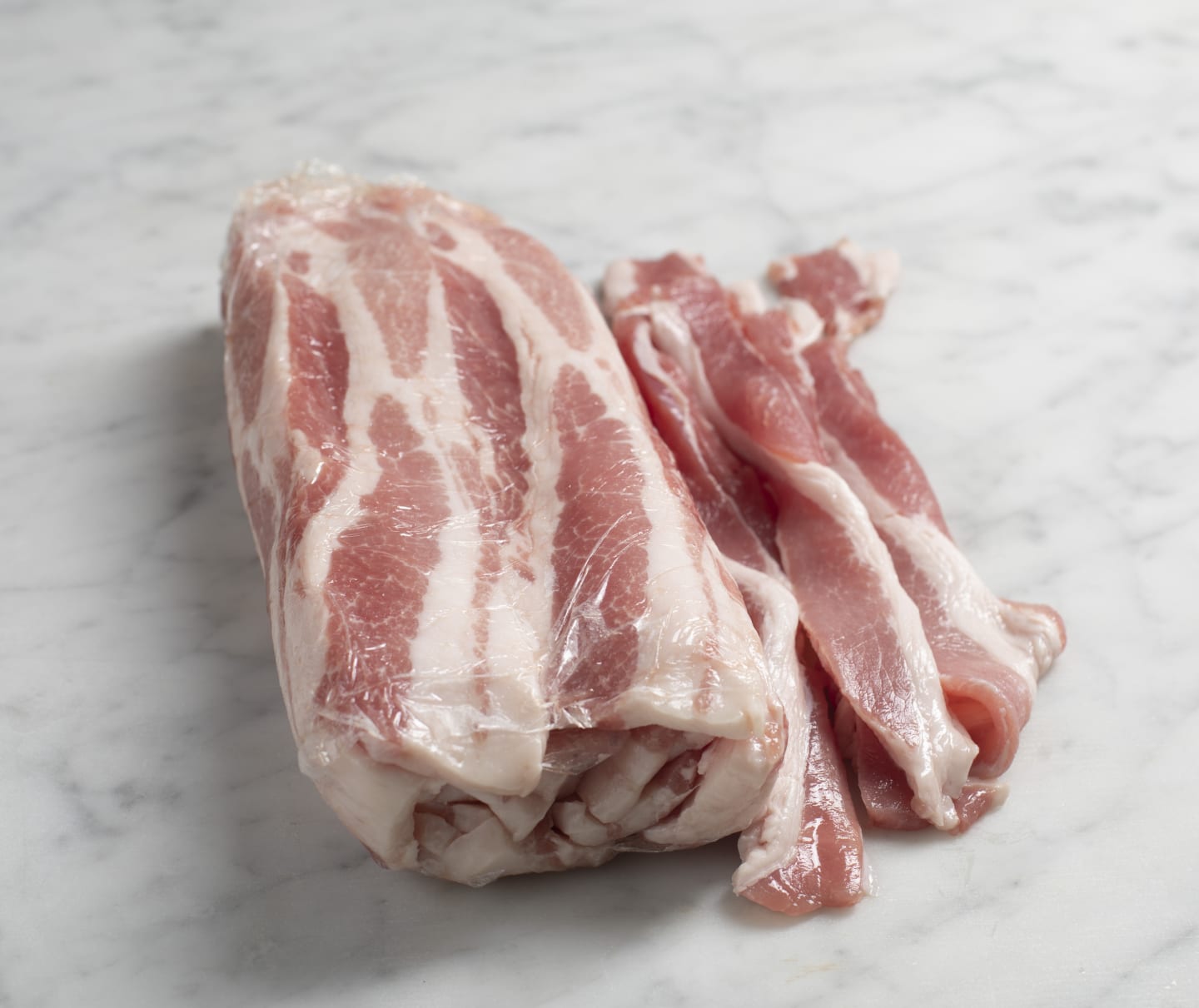 Sidfläsk rimmad skivad rulle 2kg