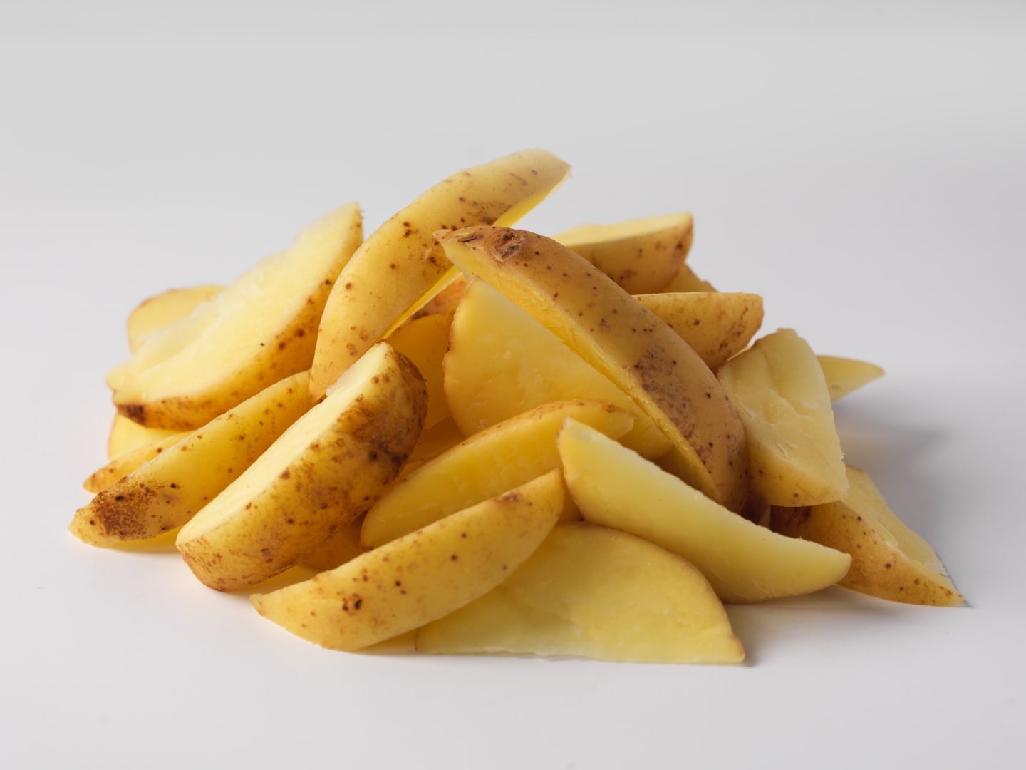 Potatis klyftad med skal 5kg