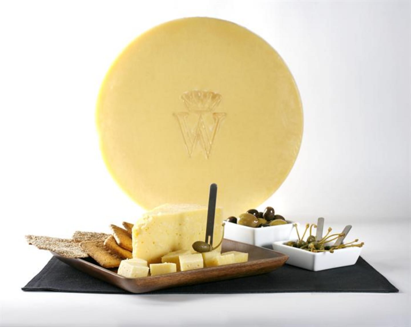 Västerbottensost trekant 1kg - Bild 1 av 2