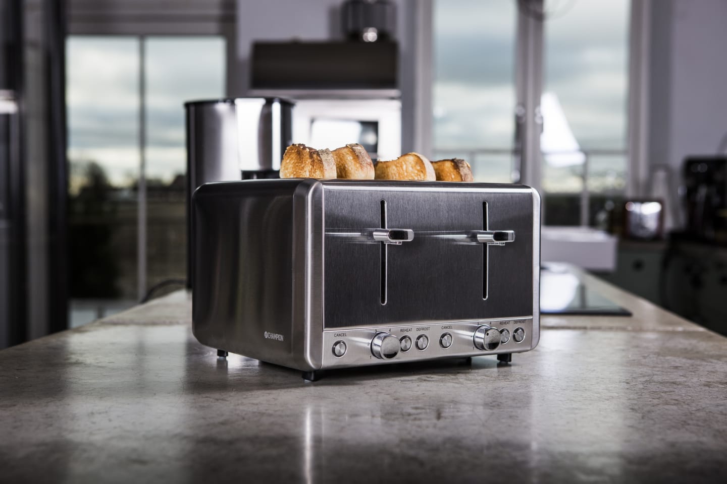 Brödrost 4-skivor 800-1000W - Bild 1 av 3