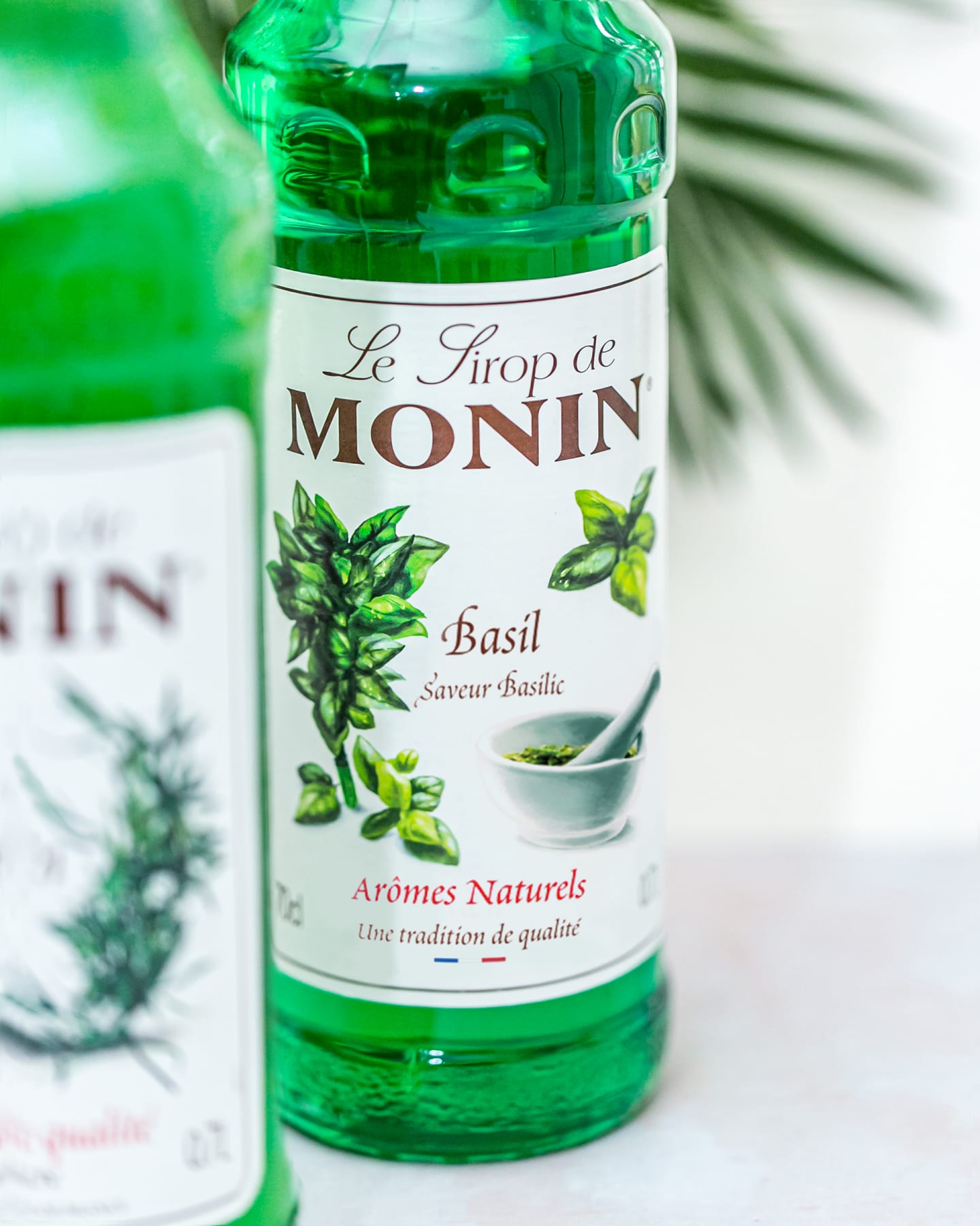 Monin Basilika syrup 70cl - Bild 1 av 2