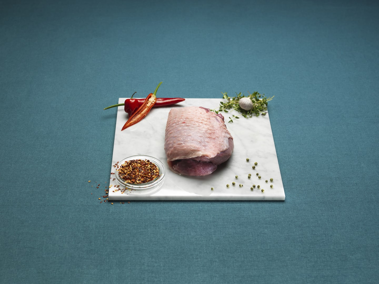 Kalkonlårfilé med skinn 2,7/5,4kg - Bild 1 av 2