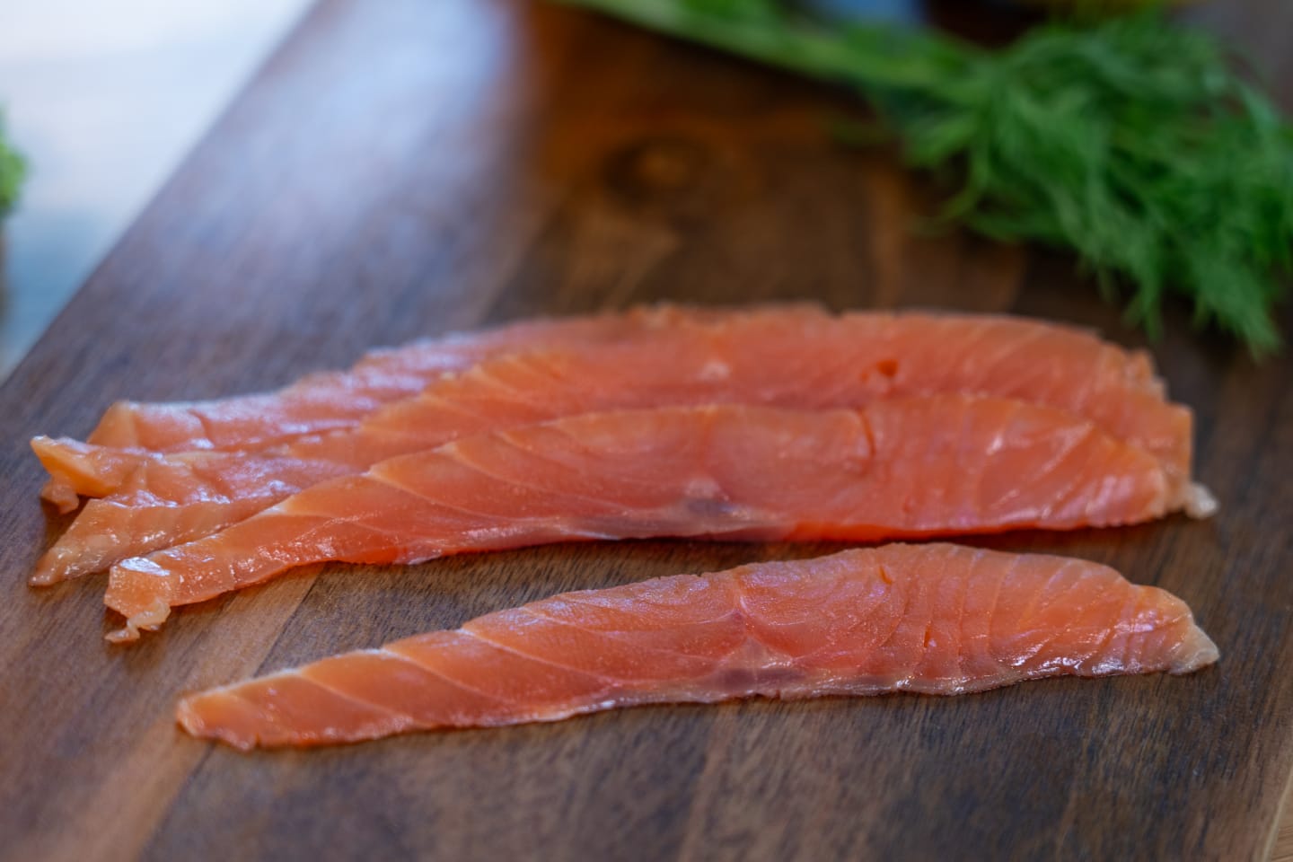 Regnbågslax kallrökt skivad 850g