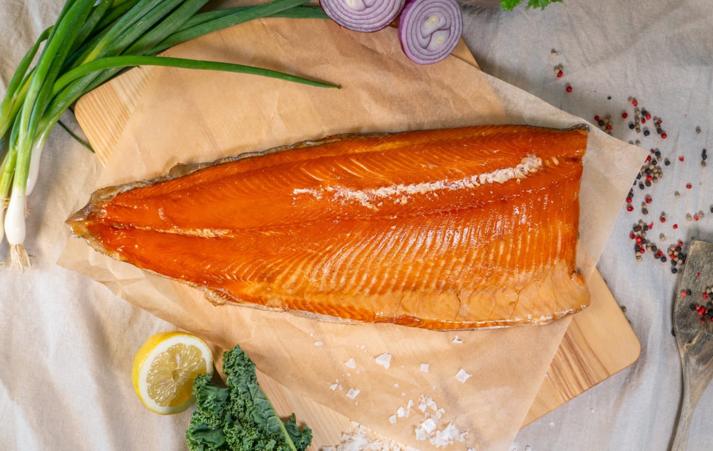Regnbågslaxfilé varmrökt 700-1000g