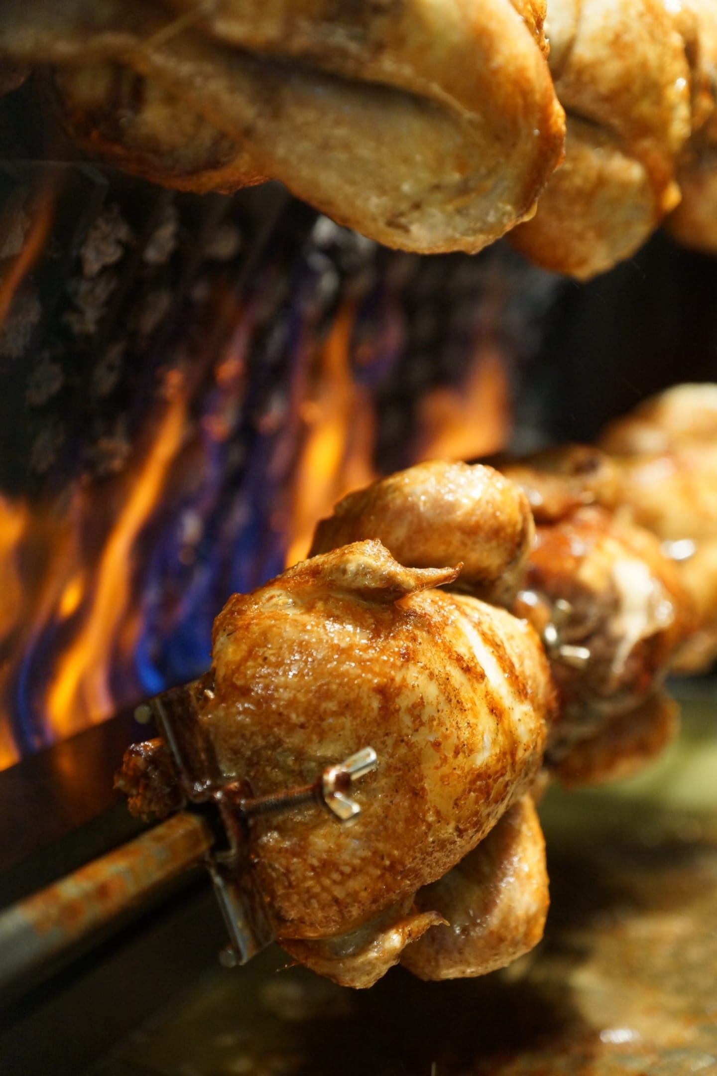 Gårdsmajskyckling hel rotisserie 1,6kg - Bild 1 av 2