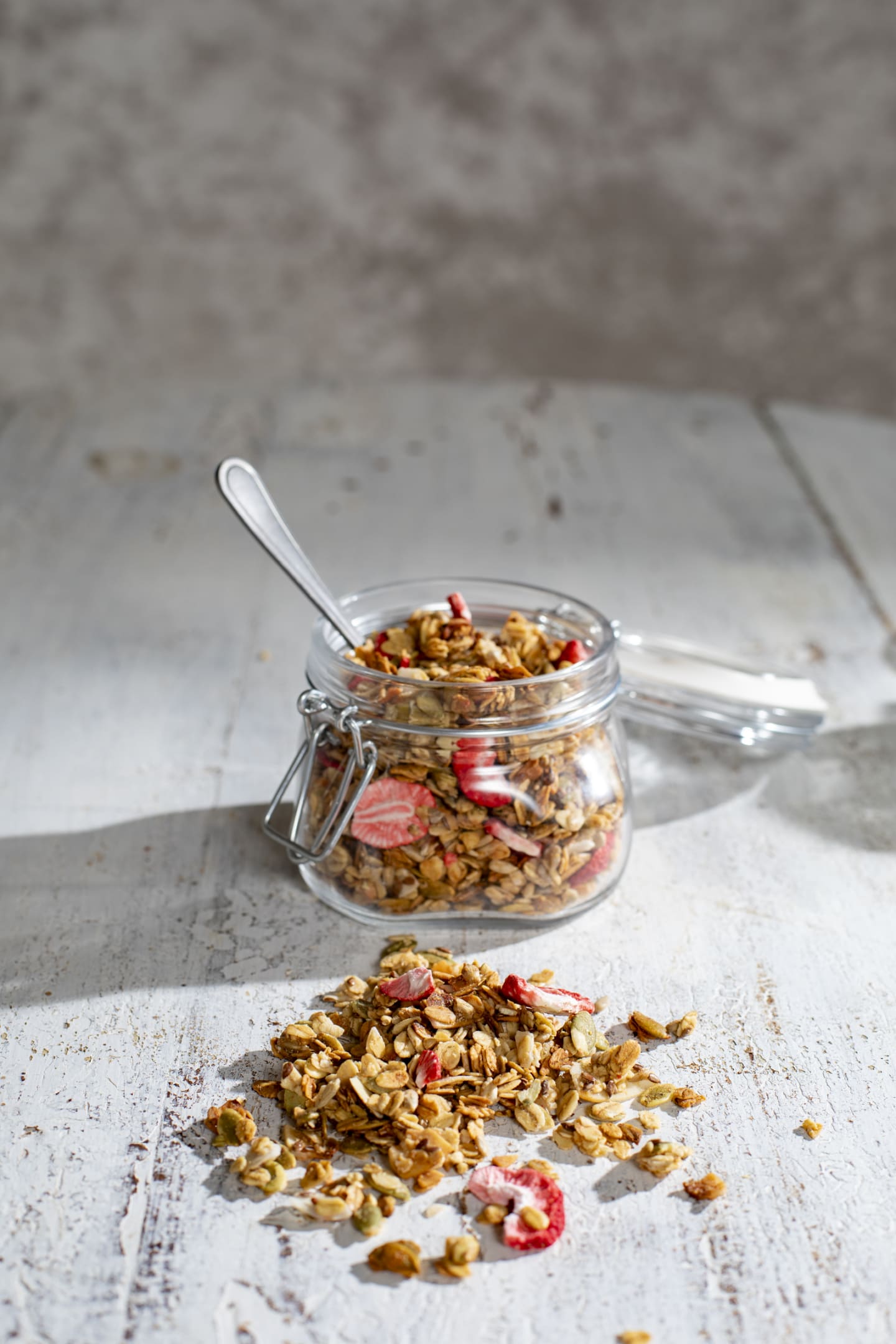 Granola Jordgubb EKO Glutenfri 1,5kg - Bild 1 av 3