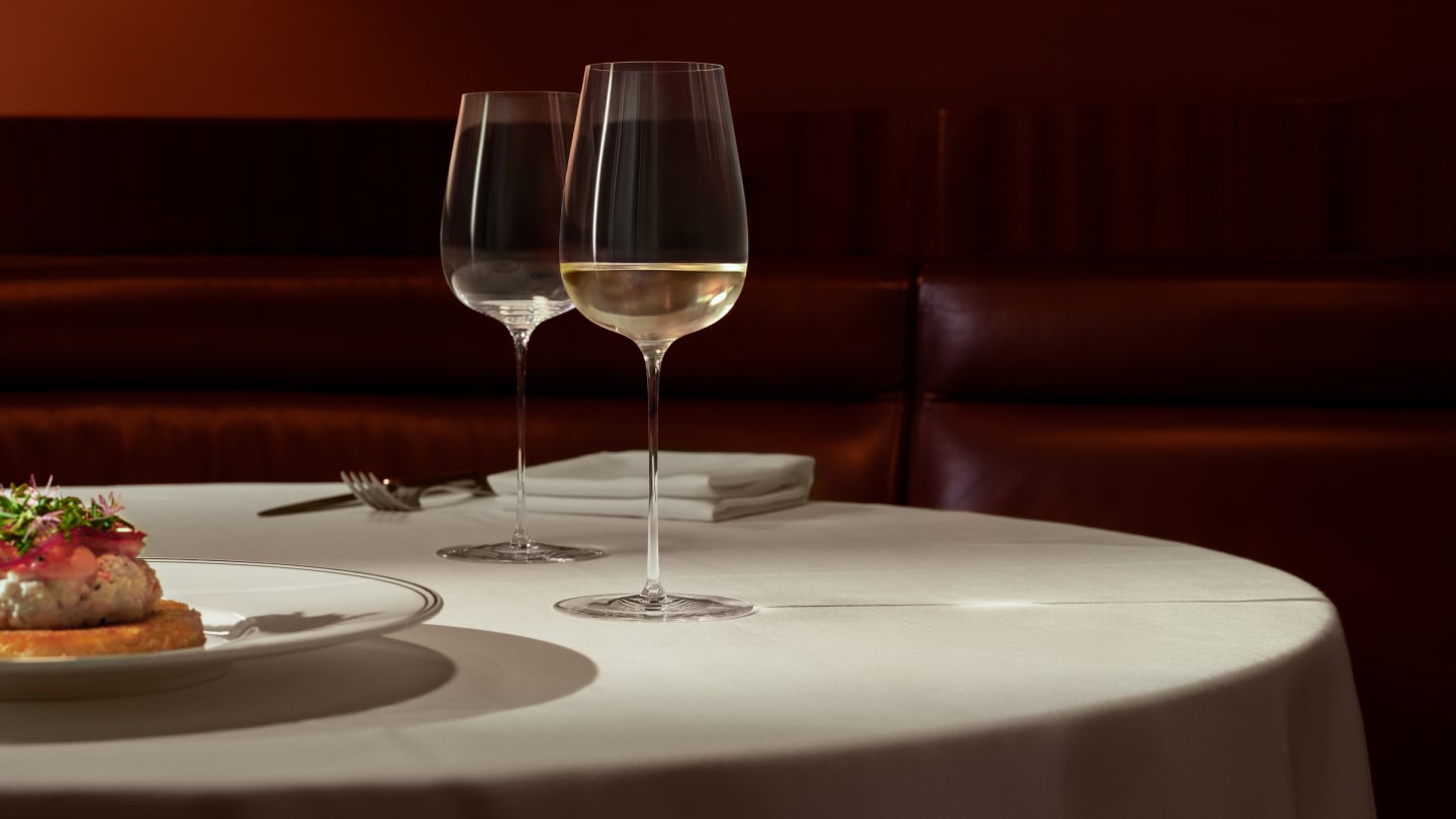 Orrefors Björn Frantzén vitvinsglas 44cl - Bild 1 av 3