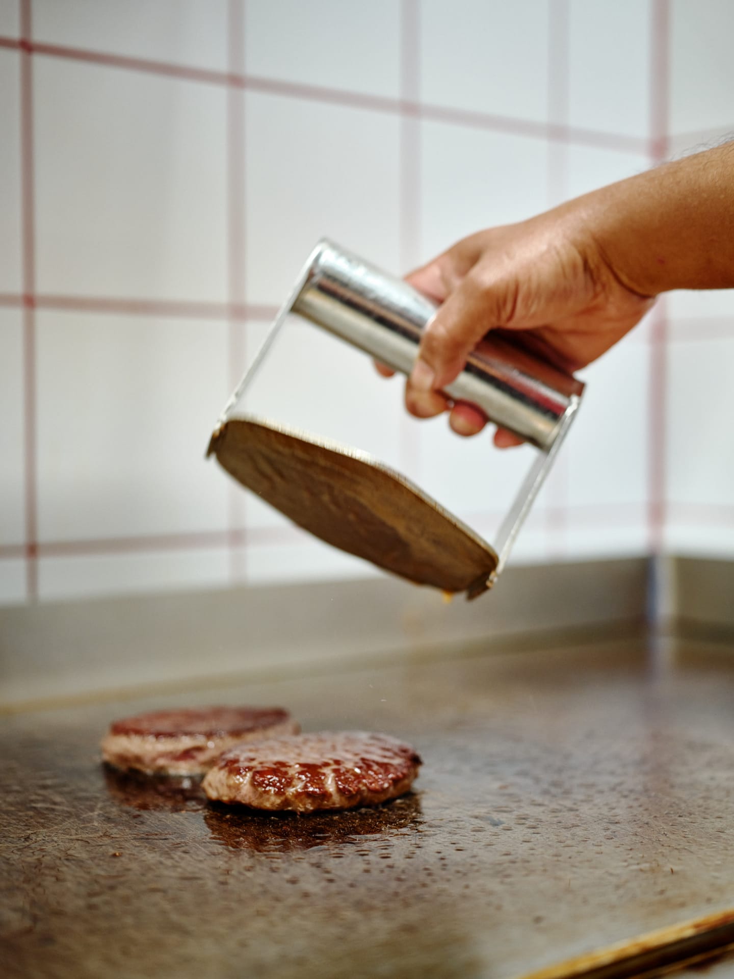 Hamburgare prem högrev e-kappa 100g 15mm - Bild 1 av 2