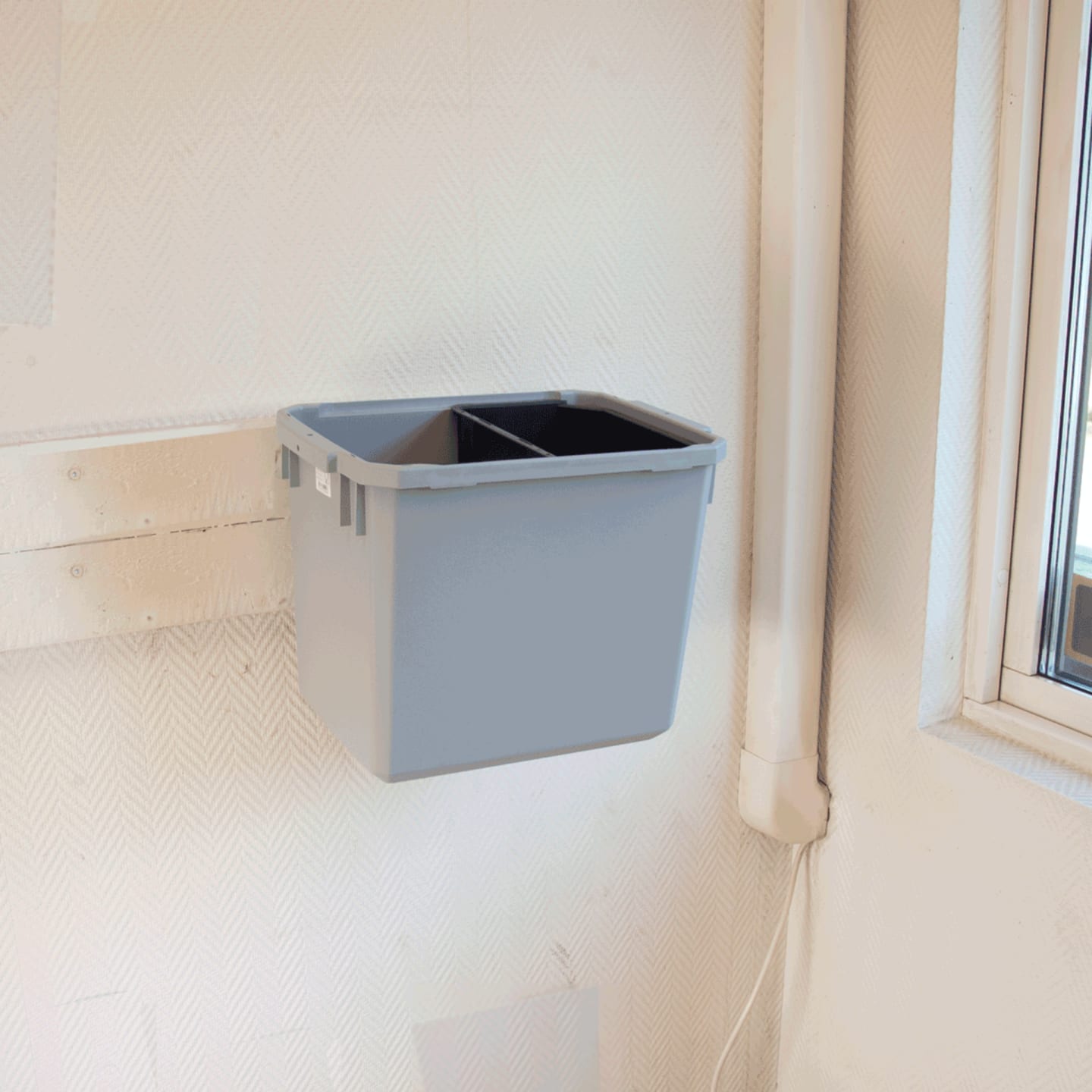 Väggfäste till tunna 60L - Bild 1 av 3